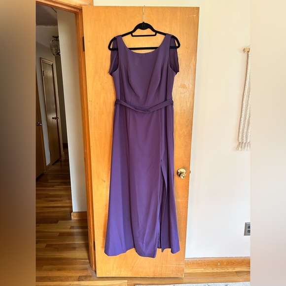 White by Vera Wang High Neck Crepe Bridesmaid or Prom Dress with Ruffled Back - Picture 3 of 8